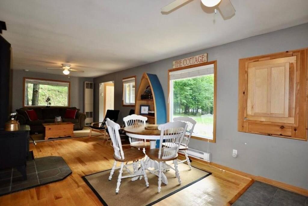 Muskoka Manor Villa Dwight Ngoại thất bức ảnh